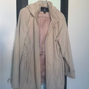London Fog Tan Trench Coat with Hood and Striped Lining